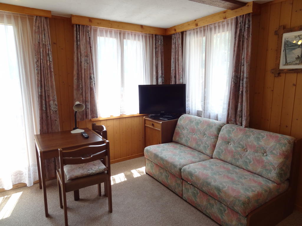 Monte Rosa Apartment Саас-Грунд Стая снимка